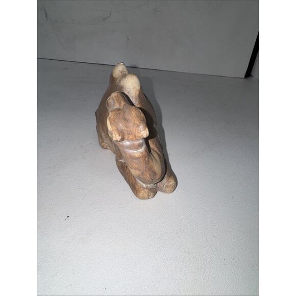 K's Collection Sitting Camel Nativity Scene Replacement - Picture 4 of 4